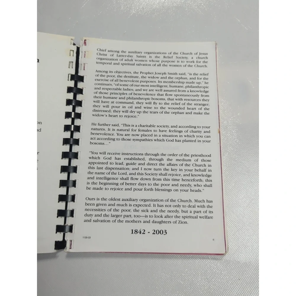 Windsor Meadows‎ Relief Society 1st 2nd Wards Cookbook LDS Mormon Spiral 2003